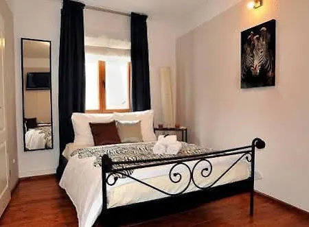 Castle Hotel